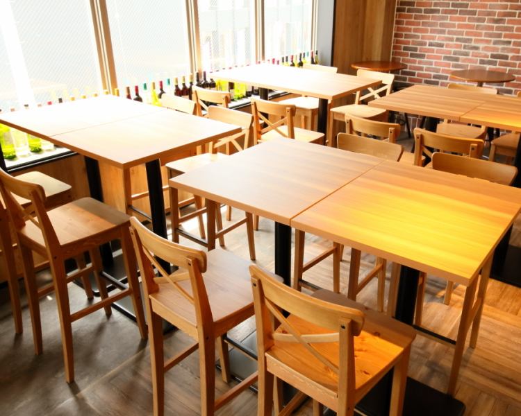 Perfect for welcoming and farewell parties! We have party tables that are just right for up to 18 people. It's not a private room, but it's close to one!