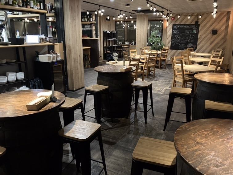 [Private Reservation] How about a private party in our restaurant that can seat up to 60 people? You are free to bring in your own equipment and decorations. We can also hold a buffet-style or slightly stylish party with a standing reception!