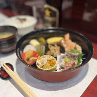 ランチ限定！四季彩御膳1200円