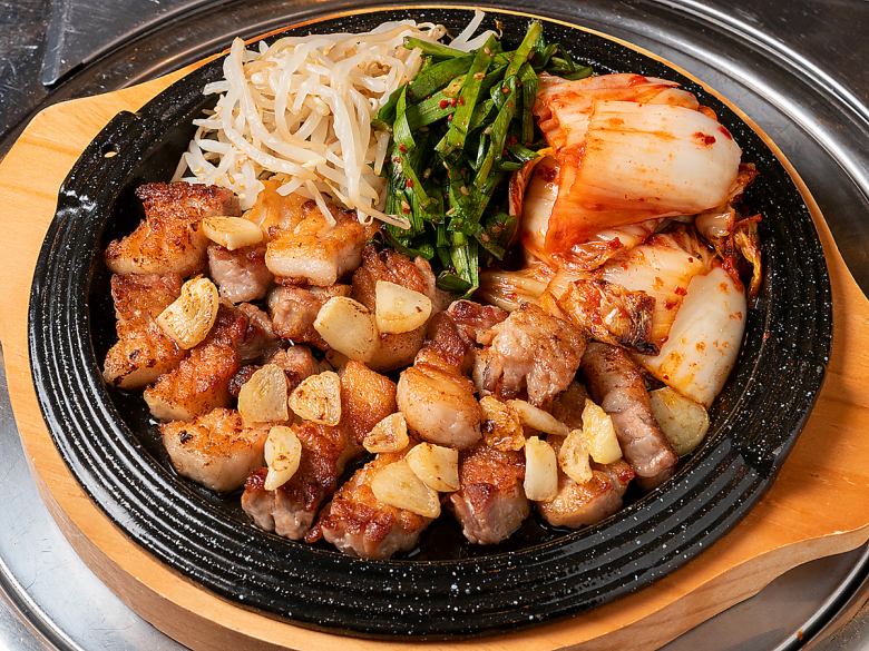 Limited to one person! One plate samgyeopsal