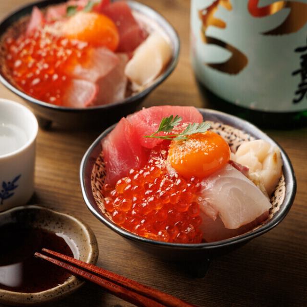 四季が織り成す、旬の素材を盛り込んだ料理は絶品。食材選定から盛り付けまで全てにこだわっております！