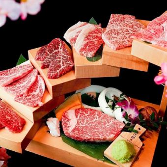 Kiwami Course: 9 dishes including specially selected sea meat, tiered platter, and seared sirloin nigiri for 11,000 yen (tax included)