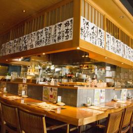 ライブ感あふれるカウンターが魅力です!