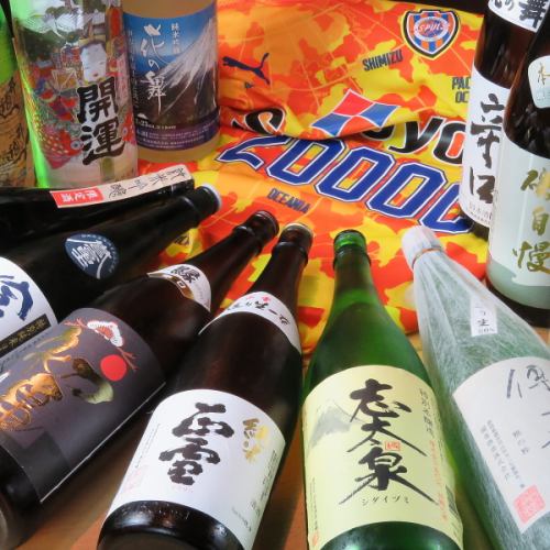 A shop full of local love.More than 10 types of Shizuoka local sake are always available!
