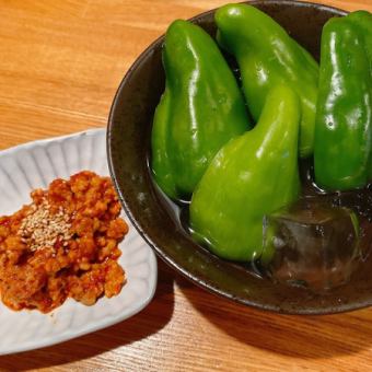 Crispy green pepper Spicy meat miso