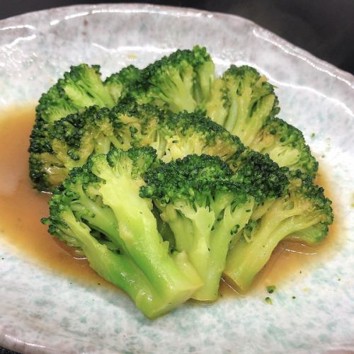 Broccoli Butter Soy Sauce Steamed