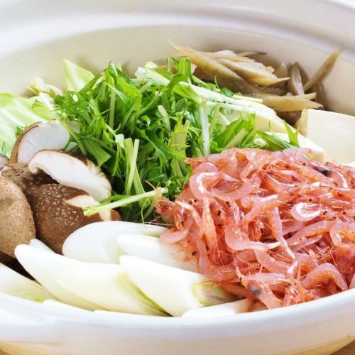 Sakura shrimp hotpot