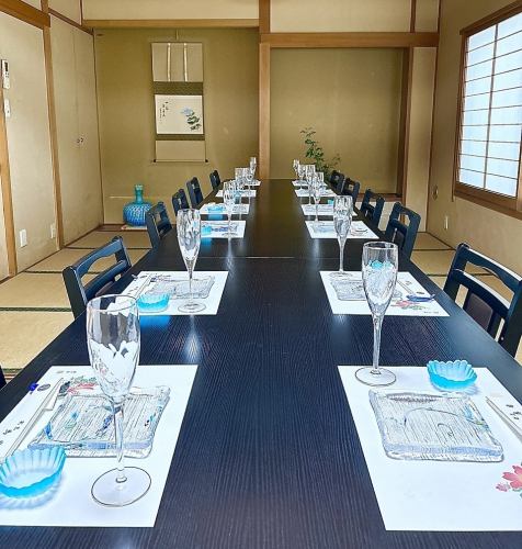 Private room for up to 12 people