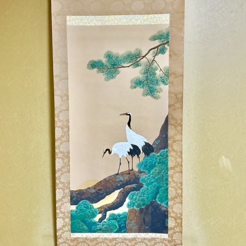 Interior decoration that reflects the changing seasons