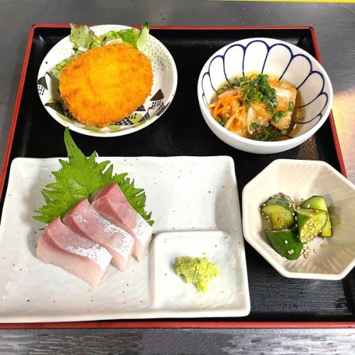 早鳥套餐：內含 4 道菜 + 1 杯飲料！