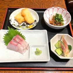 Early bird set: 4 dishes + 1 drink included!