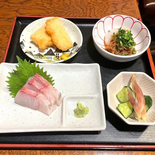 Early bird set: 4 dishes + 1 drink included!
