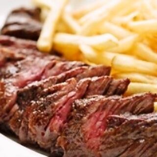 [LUNCH] 4 dishes in total ◆ Shorthorn beef sirloin steak, appetizer & dessert 2900 yen *Dish only