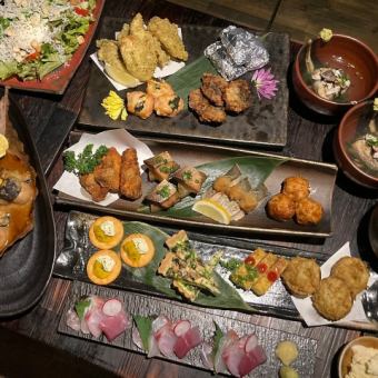平冢渔港和时鲜鱼多摩三郎套餐 8道菜品、17道菜品（含2小时无限畅饮）4,500日元（含税）