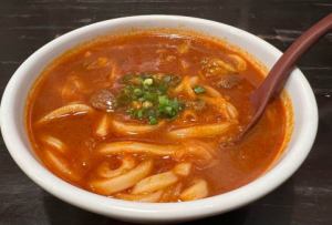 店長おすすめ！赤マサラカレーうどん
