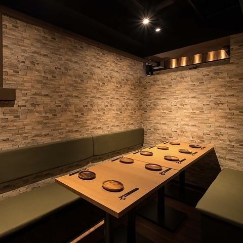 [Minimum 2 people - Maximum 60 people] Our restaurant's best selling point is our stylish private rooms, which can be used by large groups♪ Our restaurant is the only one in the neighborhood that can flexibly accommodate various banquets in such a high-quality space★ Perfect for various banquets, after-work get-togethers, etc.◎ We also accept reservations for the entire floor.