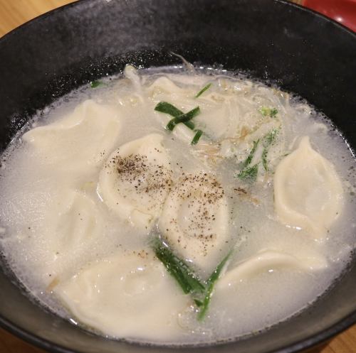 炊き餃子　地鶏塩or濃厚とんこつ