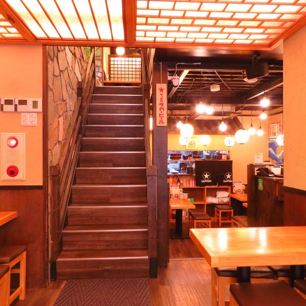 テーブルが可動式なので何名様でもご利用可能◎様々な用途でご利用いただけます♪