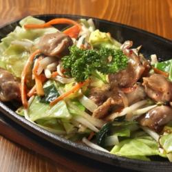 砂肝と野菜の鉄板焼き