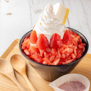 Strawberry Bingsu