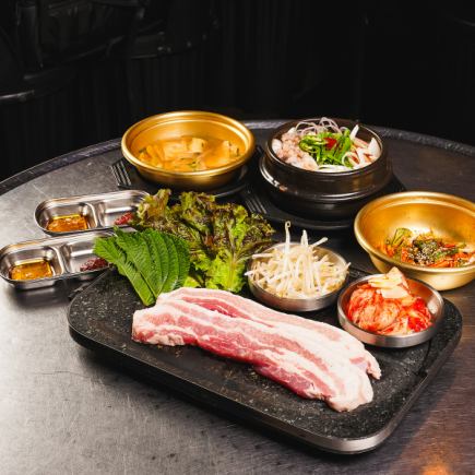 【お酒メインで飲みたい方に!】2H飲み放題付きでサムギョプサルが食べられるソジュ部コース★