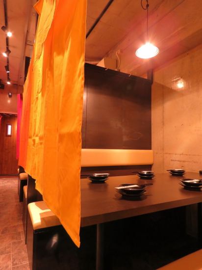 Inside of the private dining room table where you can enjoy your leisure time without worrying about the surroundings ★