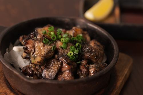 ★博多地鶏の炭火焼き