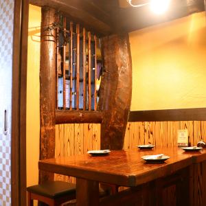 さく飲みやお食事など、少人数のお客様向けのお席もご用意!