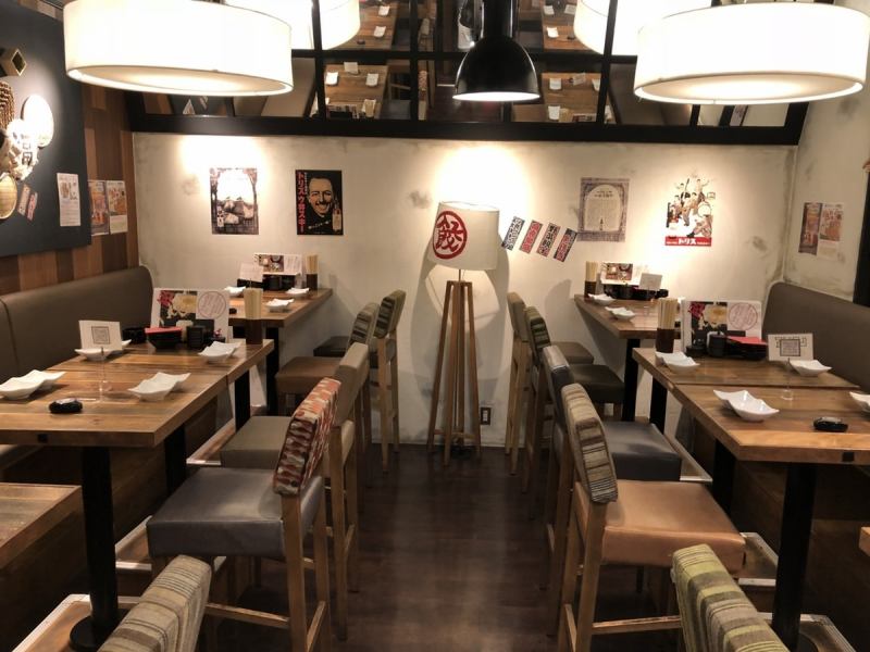 太田川駅南改札口を出てすぐにある広々綺麗で餃子が美味しい居酒屋!大人数様でのご宴会も大歓迎♪最大28名様迄ご宴会頂けます◎!同窓会や親睦会、打ち上げなど各種ご宴会に最適☆もちろん2名様~の少人数様でのデートや女子会、記念日などのご利用も大大歓迎!