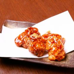 Korean-style garlic soy sauce fried chicken (2 pieces) / Korean-style sweet and spicy fried chicken (2 pieces)