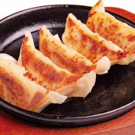 鐵板餃子