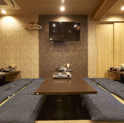 2階は広々掘りごたつ！最大45名！可能打ち上げや宴会・二次会などでの貸し切りOK！5名様~半個室でのご案内も可能ですのでお問い合わせください。