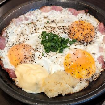 ベーコンエッグ