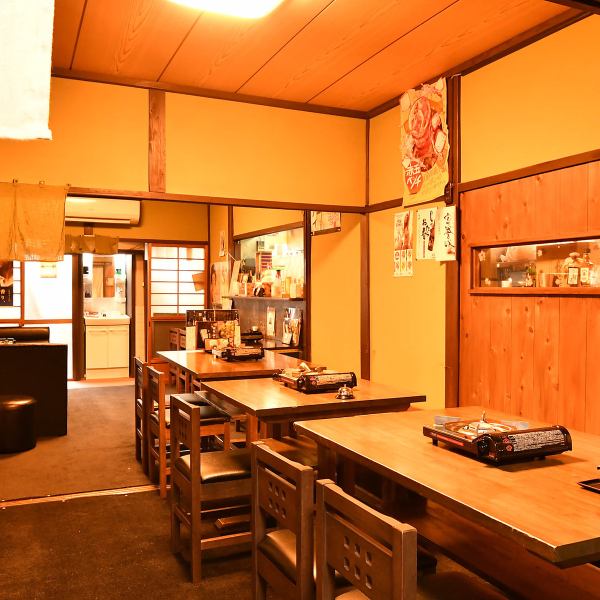 The shop has a nostalgic atmosphere of Showa at the entrance, like a relaxing retreat.It's a space that makes you want to say "Now".Various seat types are available, so please choose according to the scene.Nara / Ikoma City / Banquet / Near the station / Large banquet / All-you-can-drink / Hidden / Creative / Motsu-nabe / Pot / Izakaya / Seafood / Sake / Shochu / Welcome party