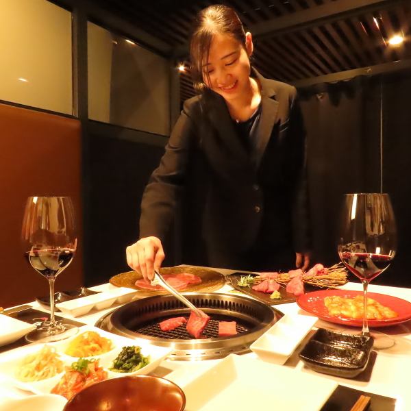 Chef's choice course with "specialist griller" full of Ozaki beef