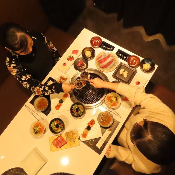 Please enjoy the ultimate time with carefully selected Ozaki beef and a luxurious atmosphere.