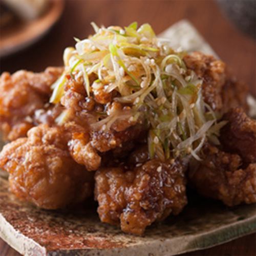 Special fried chicken with salt and green onions