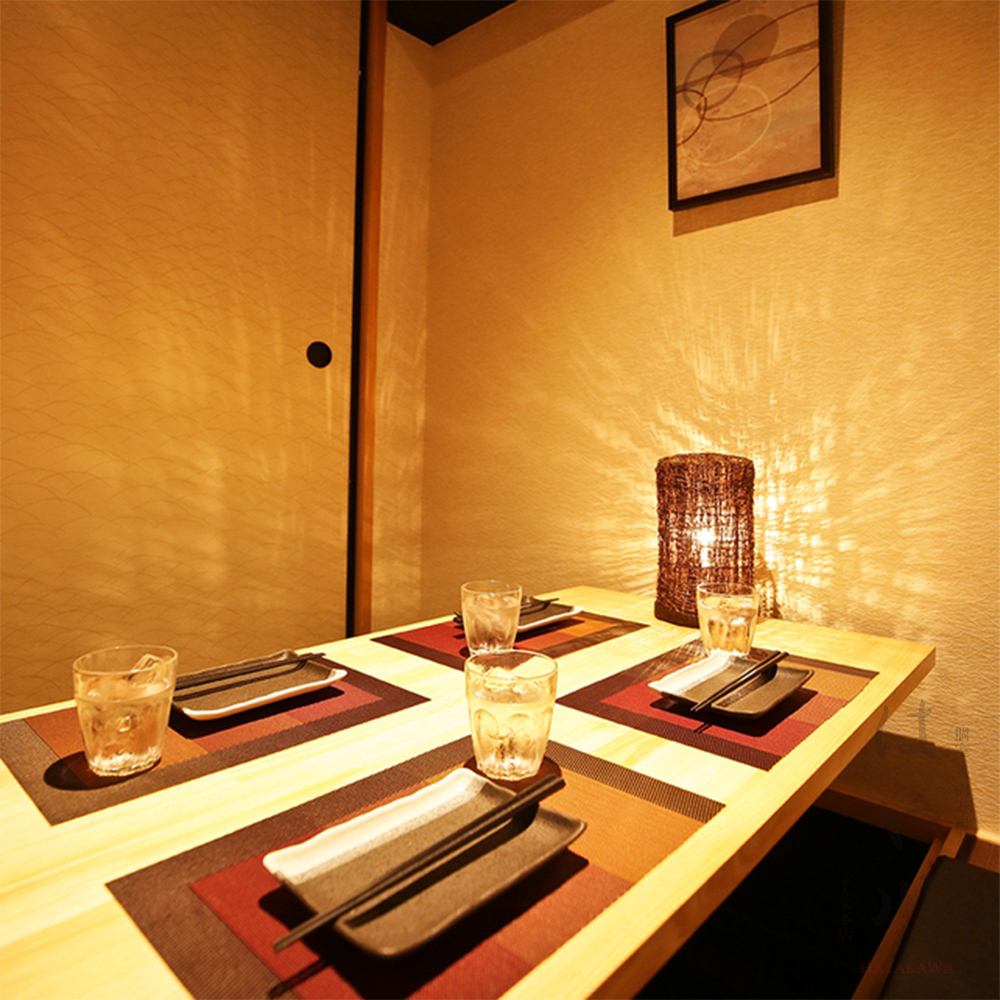 We have completely private rooms that can be used by 2 people to groups.