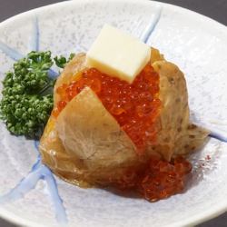 Kitaakari potatoes with butter and salmon roe