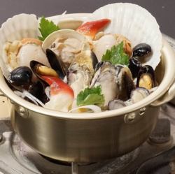 Showa era shellfish hotpot (serves 2)