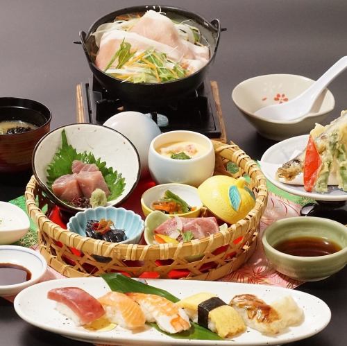 季節の花籠ランチ（寿司）