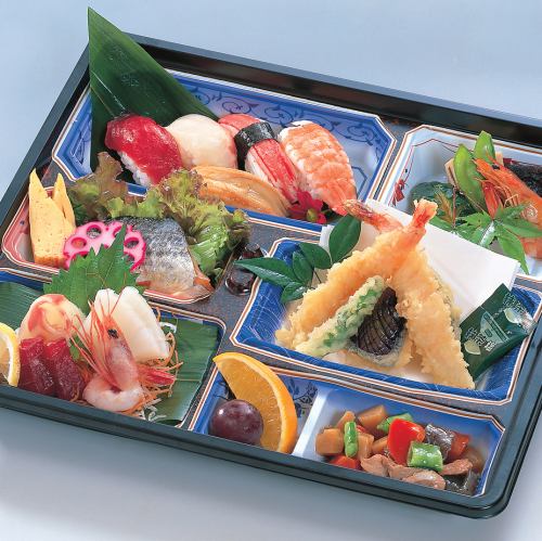 お祝い・法要などのお弁当に最適【特選にぎり寿司弁当】