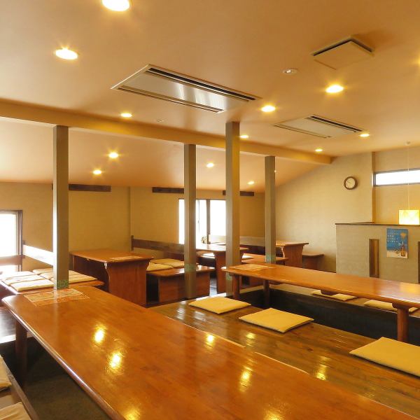 ■お一人様大歓迎！お気軽にお越し下さい♪■当店では、平日限定ランチ営業時間11時~14時ございます。ご用意してますテーブルは、4名様テーブル1卓に6名様テーブル3卓御座います！人気の海鮮丼にお寿司盛合せ等本物の味をお気軽に楽しめます。店内でのお食事にご利用下さい♪