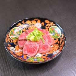 〈店長おすすめ〉和牛レアステーキ風