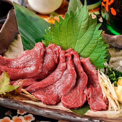 馬刺し盛り合わせ