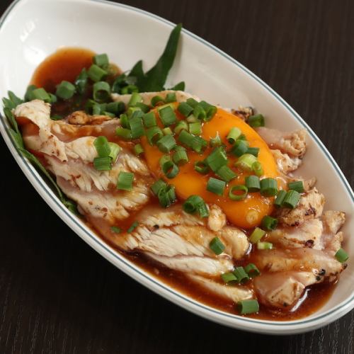 鶏むね肉ユッケ