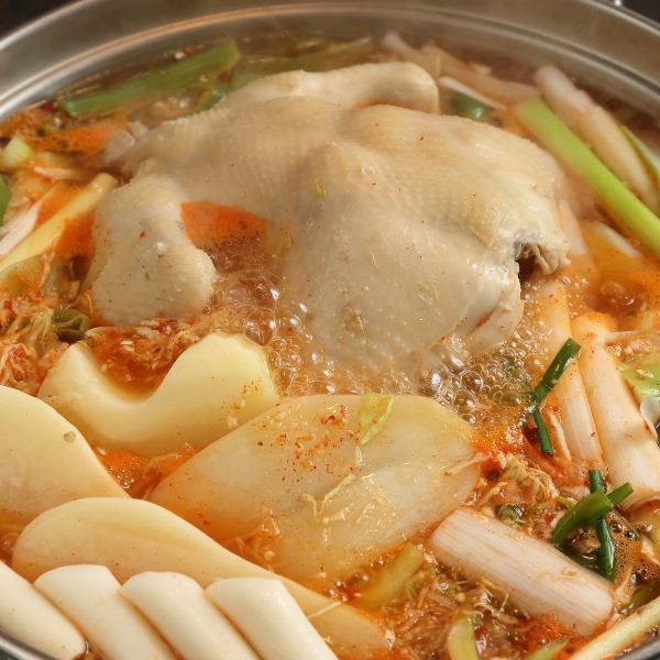 【旨辛やみつき！大満足のボリューム】本場の味を楽しめる「タットリタン」
