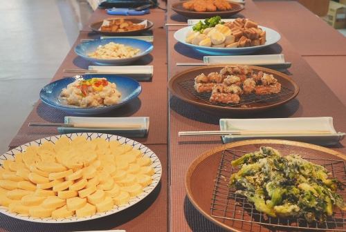 『味彩苑』のランチバイキングは、豊富な種類の料理がが食べ放題！