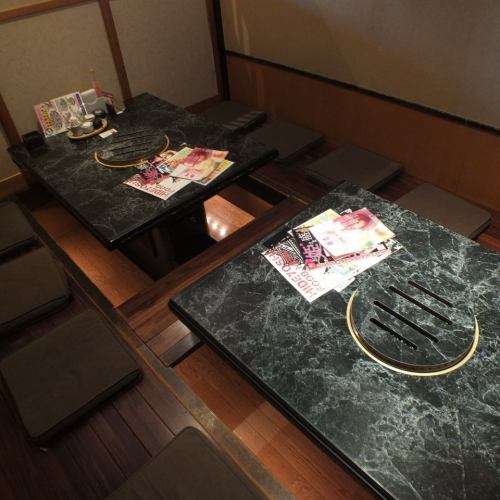 All yakiniku seats are in private rooms