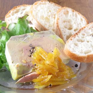 Foie gras terrine with Ushida family's seasonal jam
